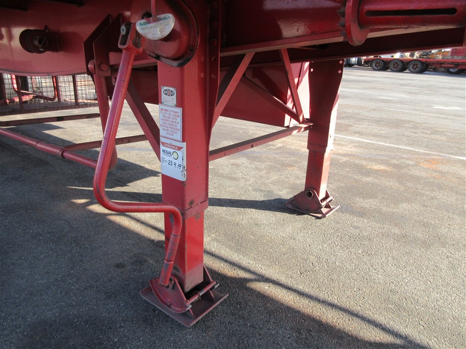 Pearl & Swarovski® Crystal Real Platinum Plated CBracelet