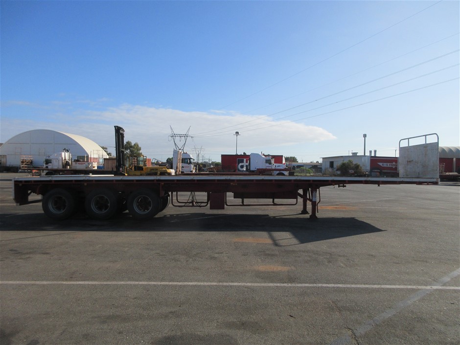 2x Digitech Digital Multimeter (Models: QM1523 and QM1527)