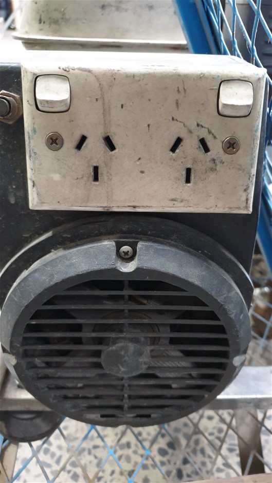 <B>2023 Macdon D140 Header Front (Draper) 40 Foot</B>