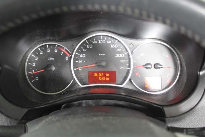 2.65 Carat White/off white diamond various bulk