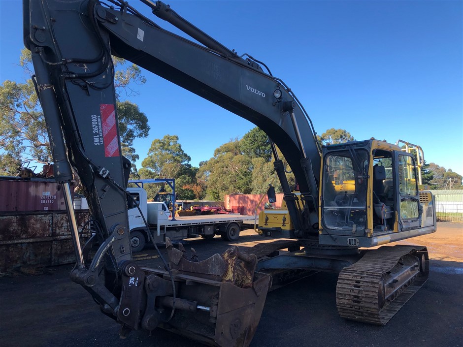 1/100 Scottdale x 2, 1 gram Valcumbi silver bars x 2 & 1 Kilo Copper Bar