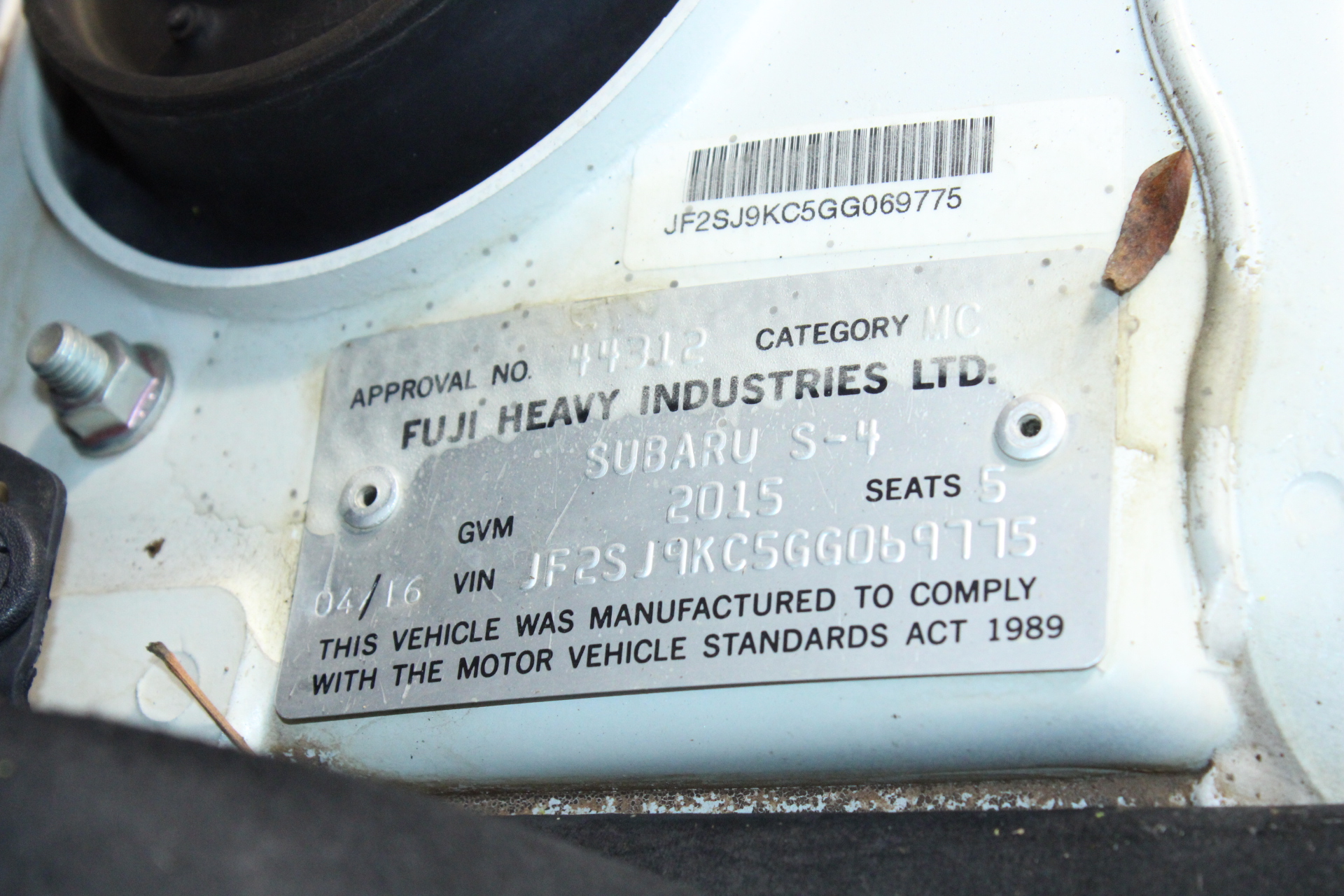 Yellow Gold Natural Garnet Ring with Valuation