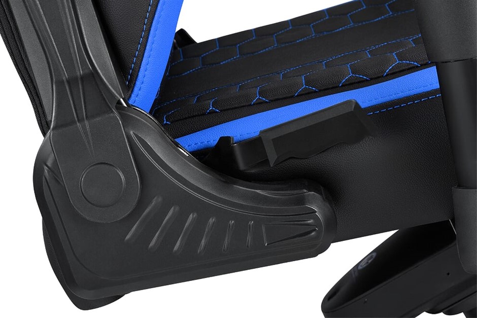 Illuminati Riparosso Montepulciano d`Abruzzo 2011 (1x 750mL), Italy.