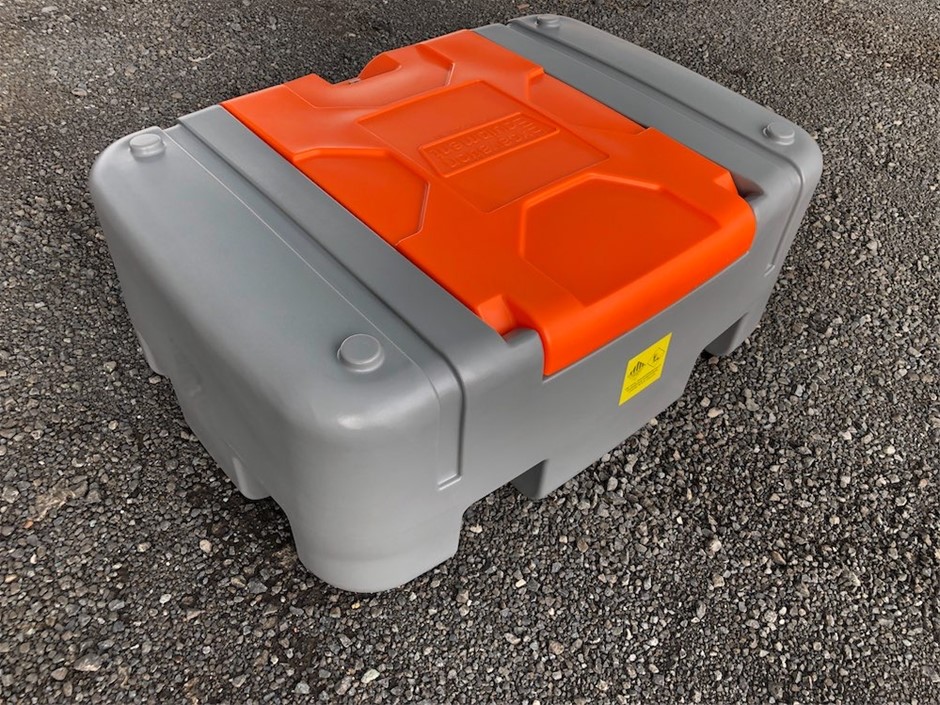 18K Gold-Filled Cuban Style Link Ring with Simulated Diamonds - Size 10