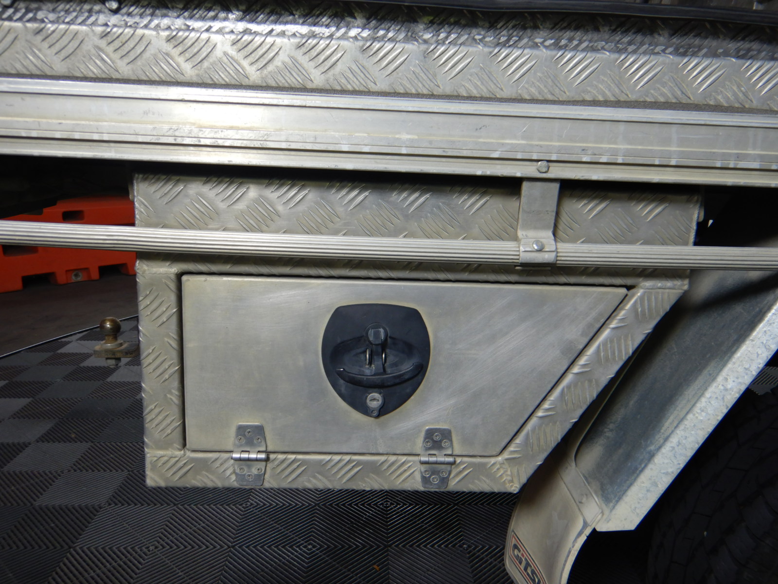 18K White Gold-Filled Cuban Style Link Ring - Size 8