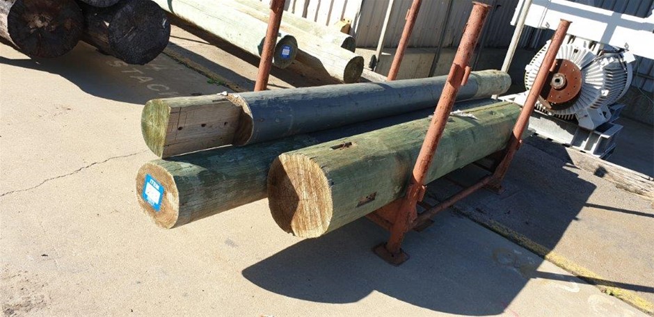 Quantity of Assorted Glasses, Cutlery & Utensils