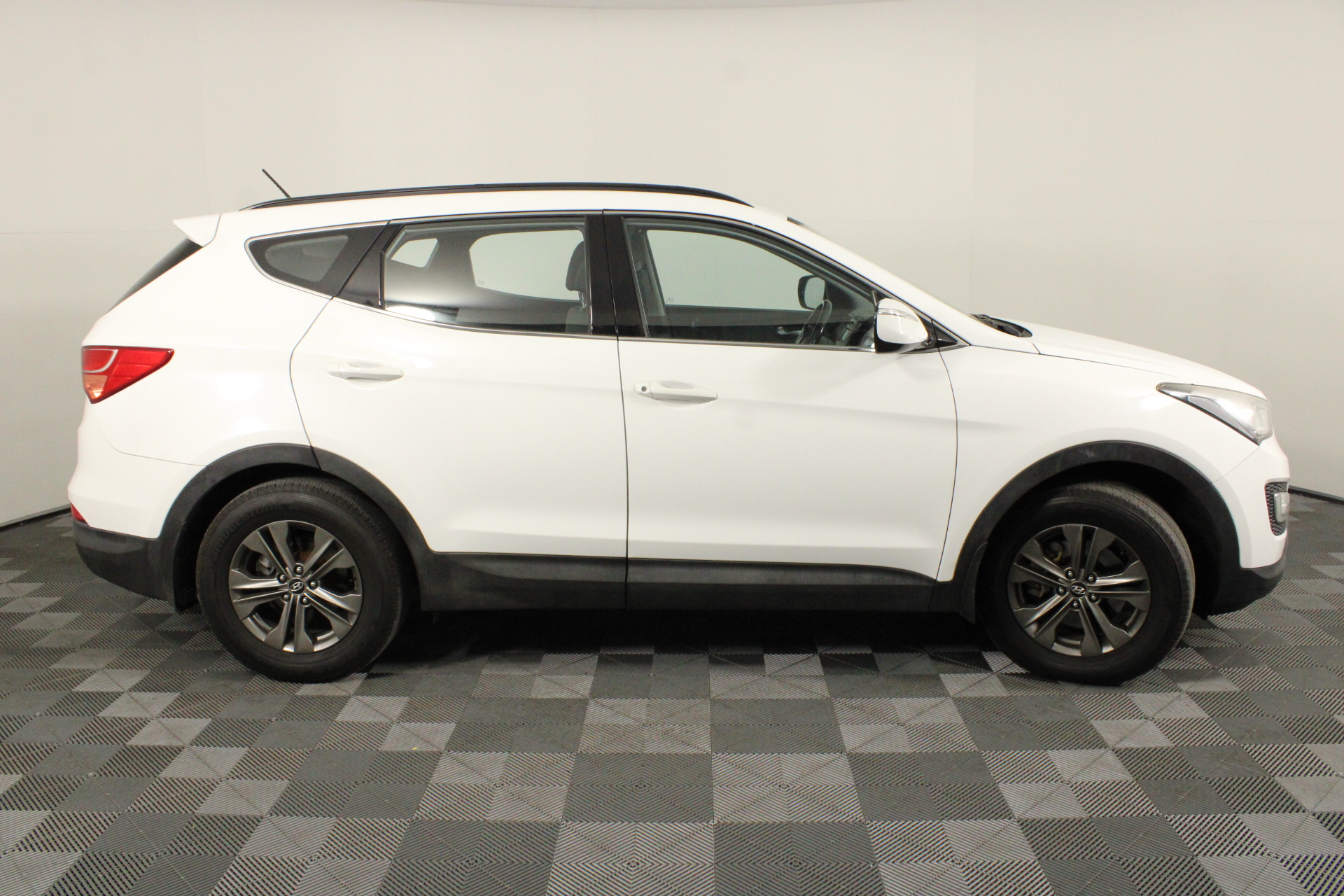 Bretford H3634X/A PowerSync Tray for iPad