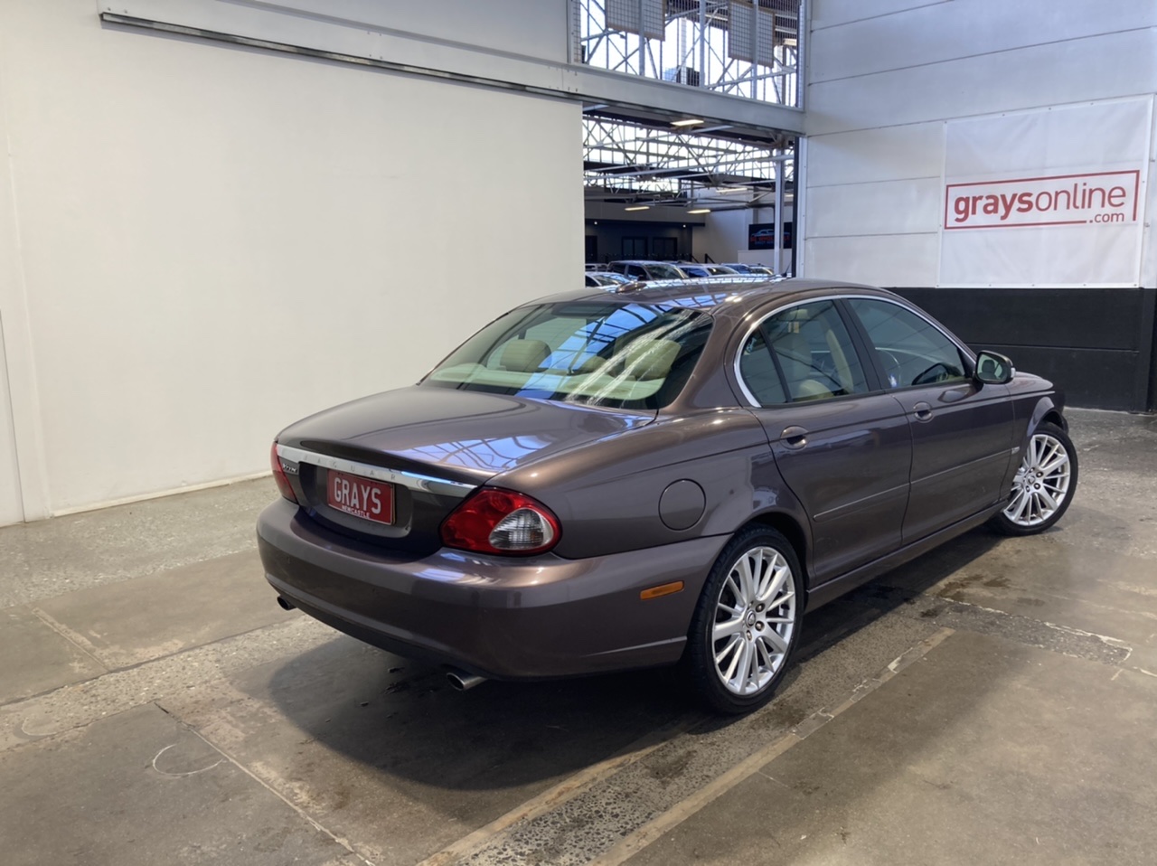 Deep Tissue Percussion Massage Gun LCD 8-Heads Muscle Vibration Therapy