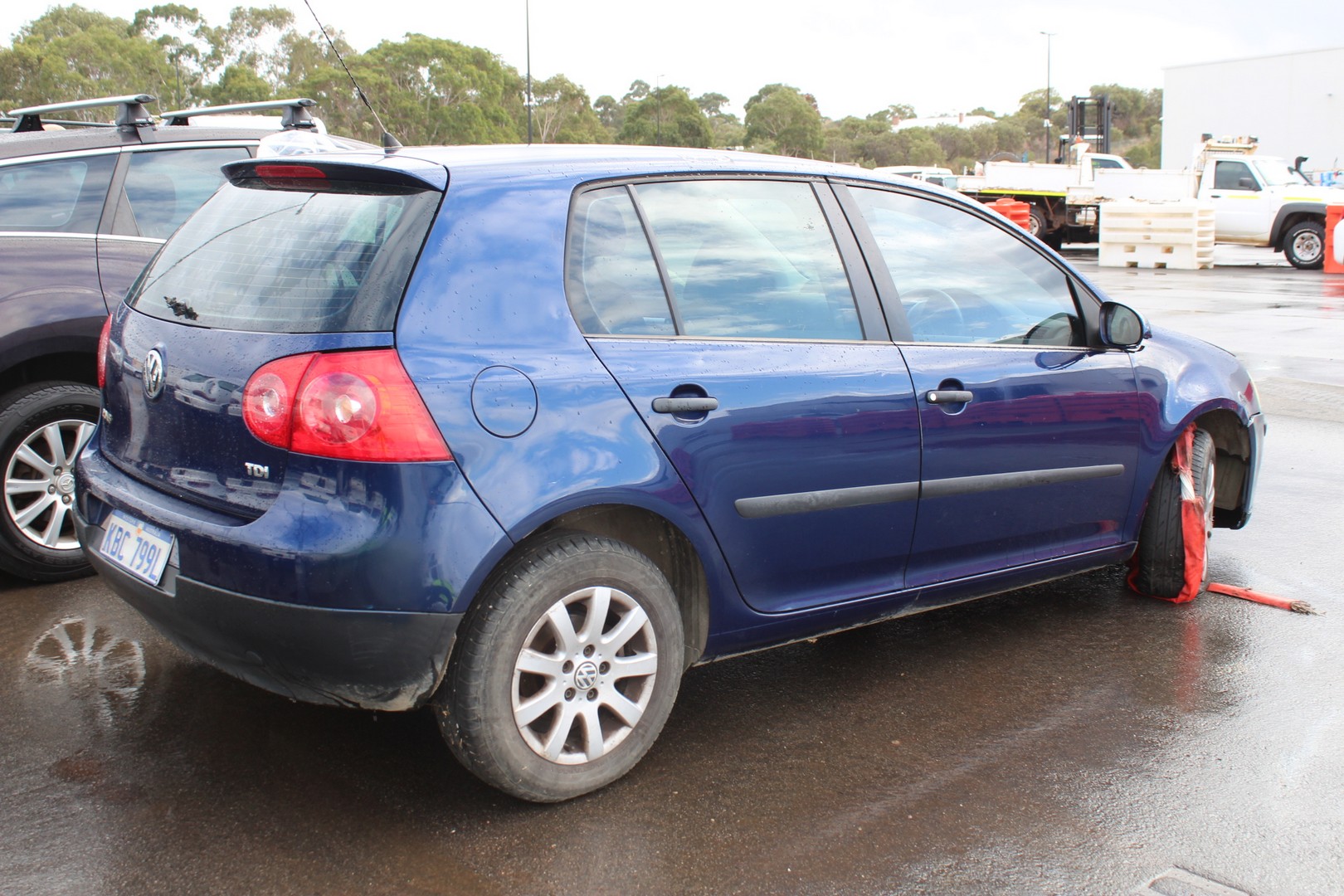 11.49 Carat black oval shape Ethiopian Opal USD 1,723.50