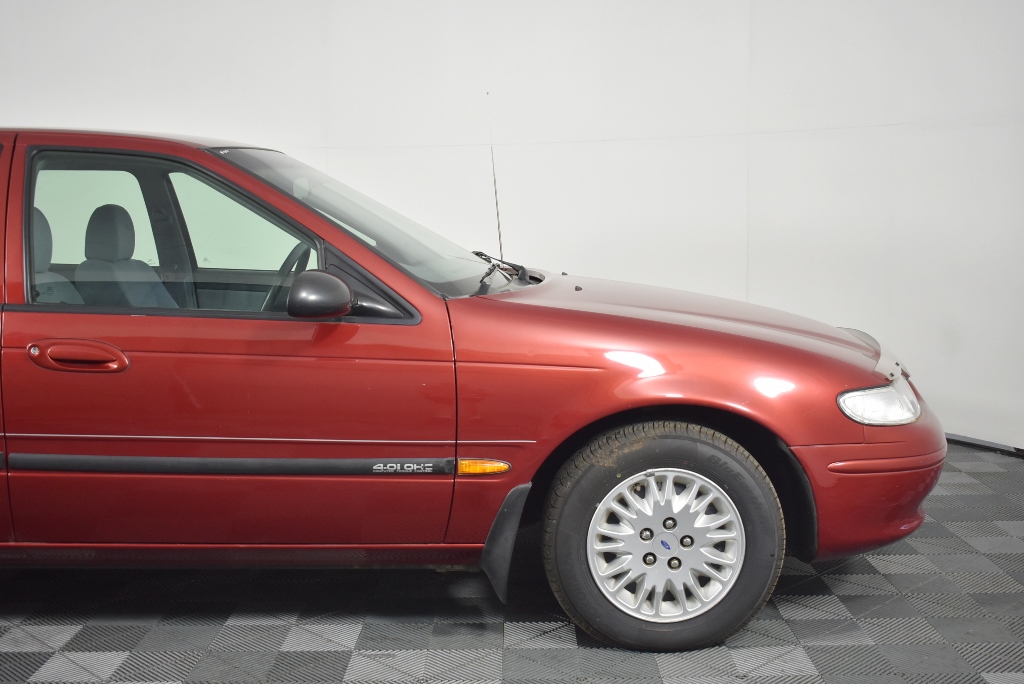 Waterproof  Watch Barrel Shaped Transparent Quartz Watch Popular