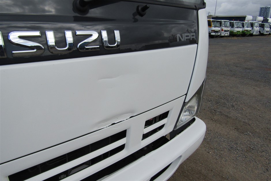 Wolf Blass Yellow Label Shiraz (6x 750mL). SA