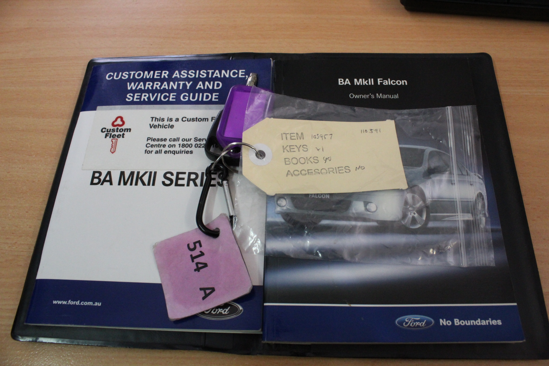 SEPPELT St Peters Great Western Vineyards Shiraz 2004 (3x 750mL). 5* Prov