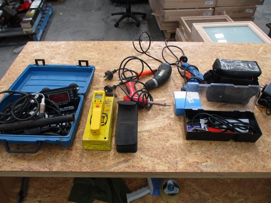 18k White Gold Filled, White Face Iced Out Diamond Quartz Wrist Watch