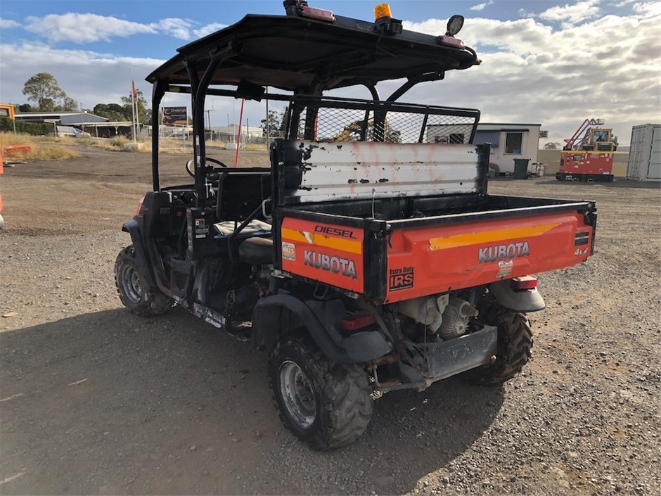 Large Central White Pearl 18k Gold Plated Jewellery Set