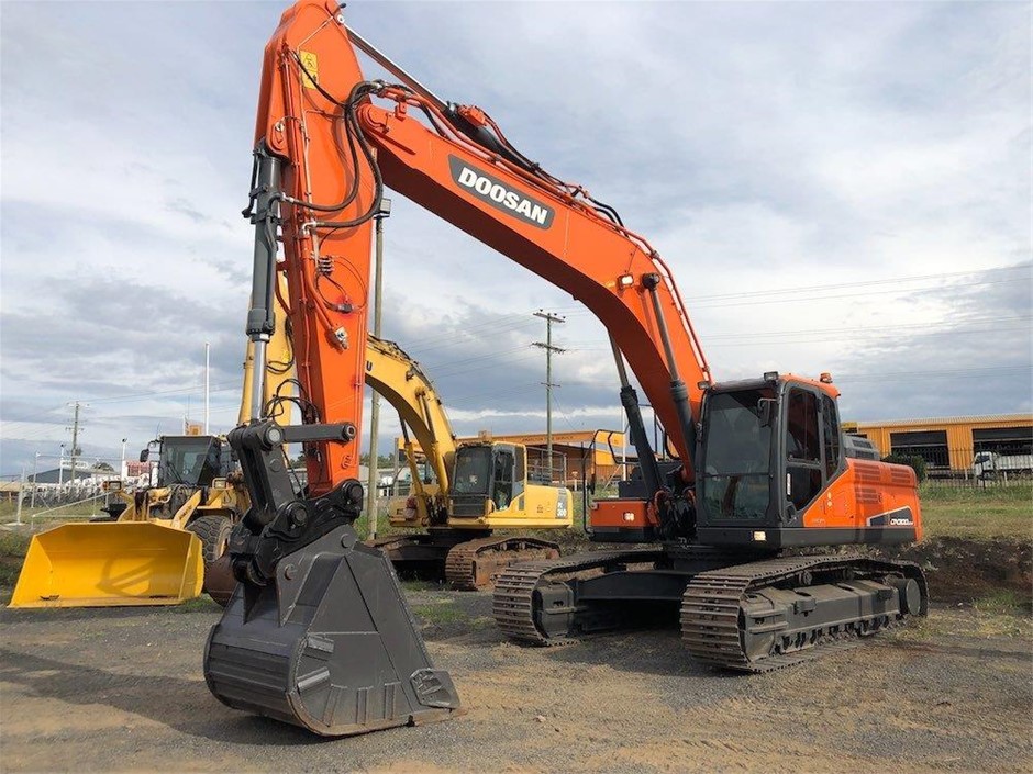 6mm Light Green Flower Jade Gemstones Crystal Beaded Bracelet