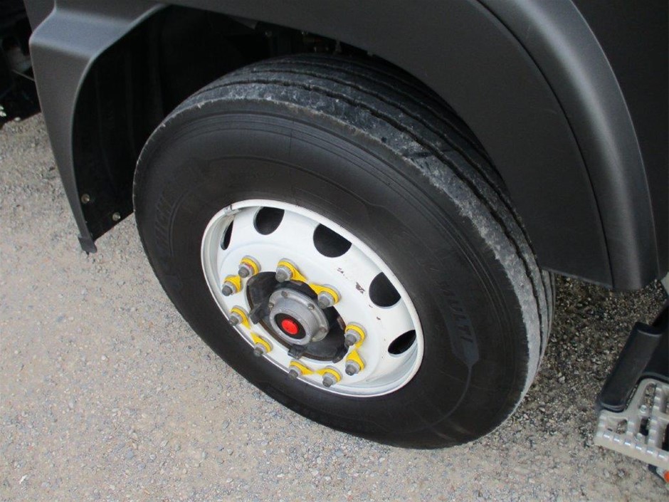 Expandable Container House with 2 Glass Walls & Ensuite(Unused),