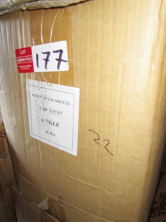 9K Yellow Gold BRACELETACK ONYX CLOVER RING