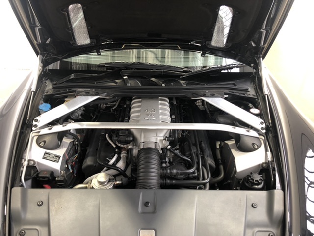 9K Yellow Gold TWIST OVAL INTENSIVE DC ER