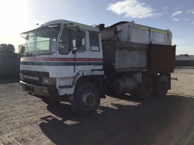 9K YELLOW GOLD 'I' 0.06 HI I1 DIAMOND NECKLACE 40+5cm