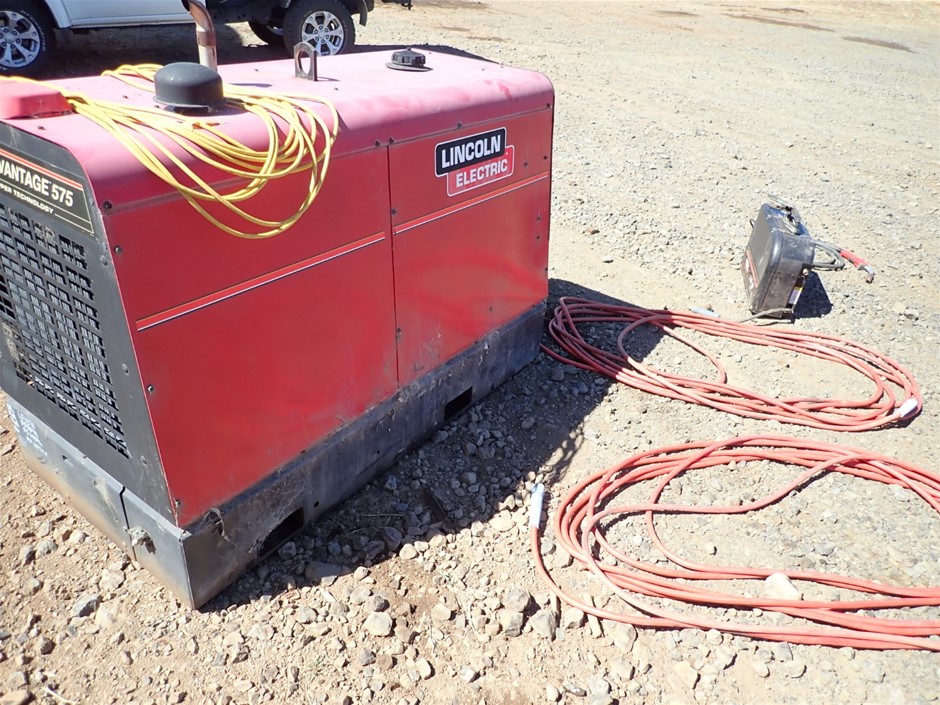 9K WHITE GOLD 0.15ct HI I1 DIAMOND CLAW PENDANT