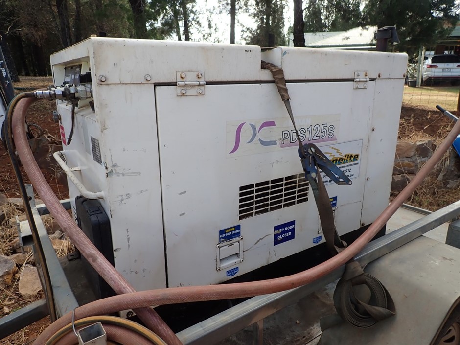 9K WH GLD 0.15CT HI I1 DIAMOND AQUAMARINE RING