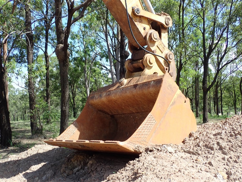 9K WHITE GOLD 0.12ct F VS LAB DIAMOND PEAR WAVE RING