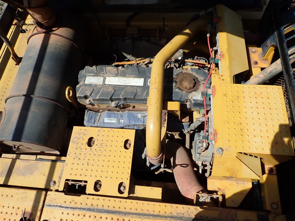 9K YELLOW GOLD 0.75ct F VS LAB DIAMOND FLOWER CLUSTER RING