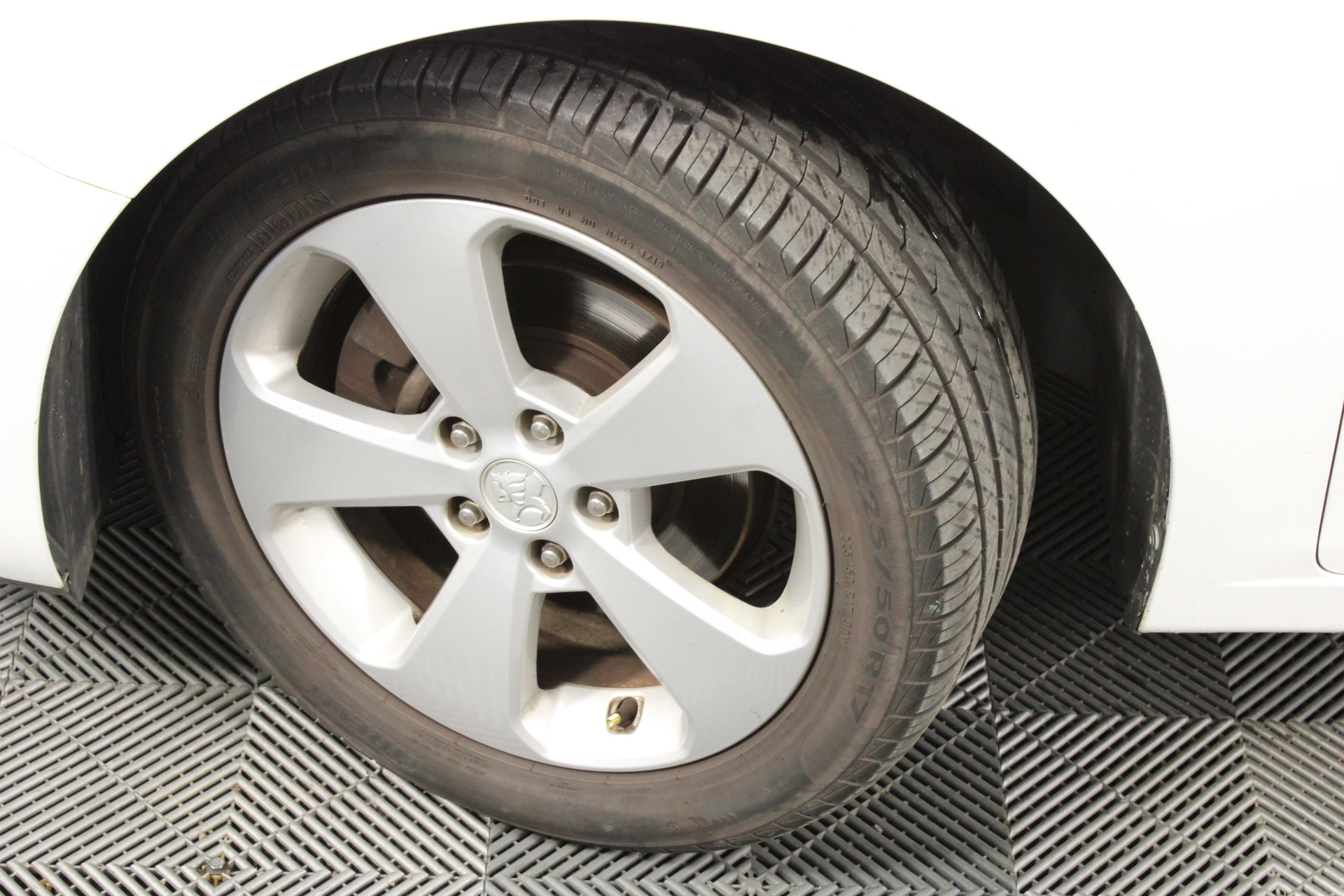 9K WHITE GOLD 0.25ct F VS LAB DIAMOND BEZEL RING