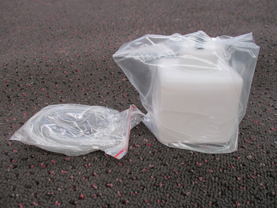 9K YELLOW GOLD 0.50ct F VS LAB DIAMOND BAG CHAN HOR RING