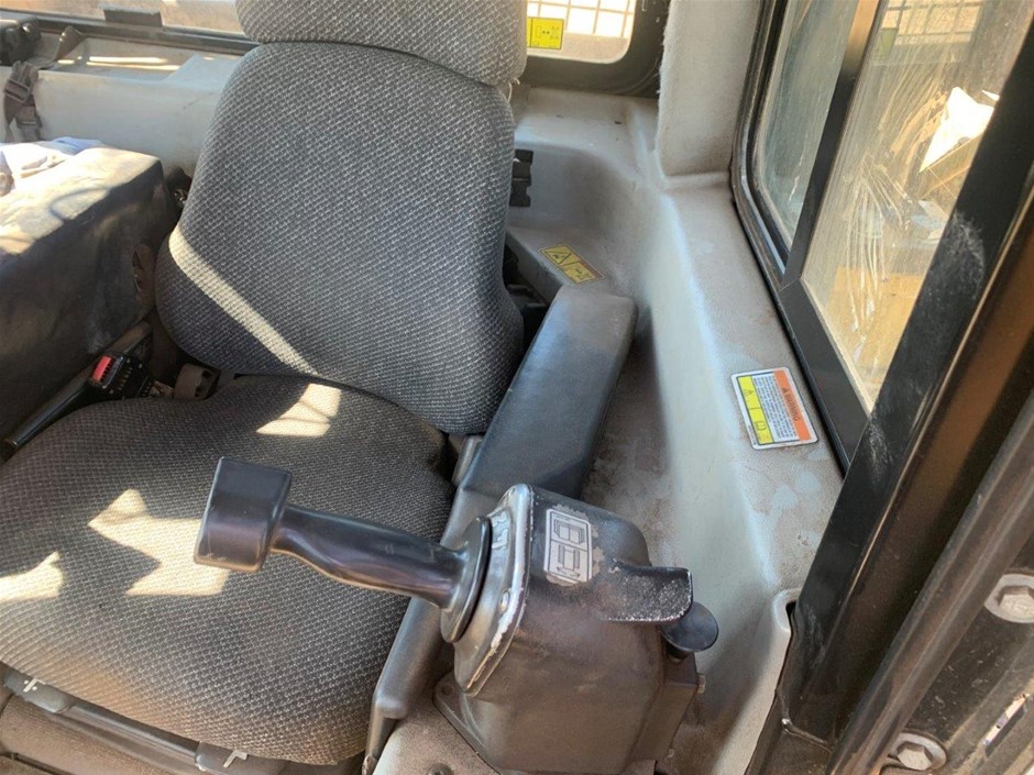 ADVENT Women's Shorts, Size M, 100% Lyocell, Black.  Buyers Note - Discount