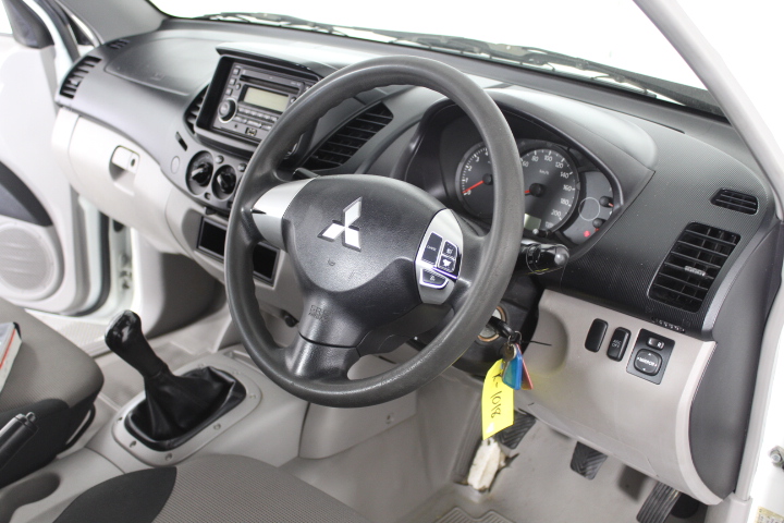 DELL LATITUDE 7390 Laptop I5-8250U 8GBRAM/256GB Black