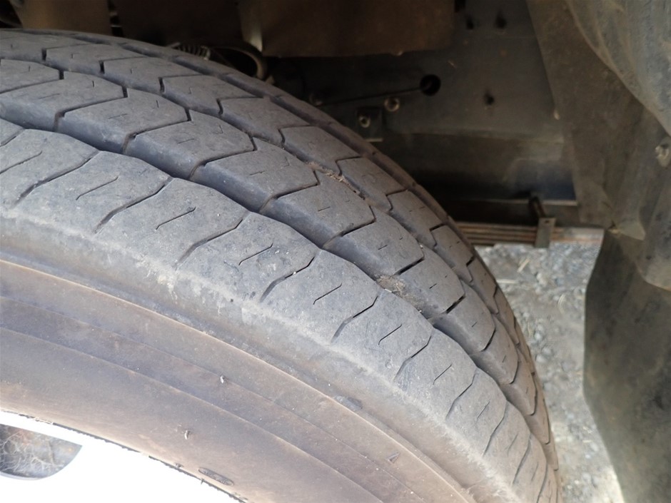 Deep Tissue Percussion Massage Gun LCD 8-Heads Muscle Vibration Therapy