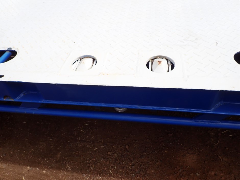 Vial full of Gold Leaf/Flake