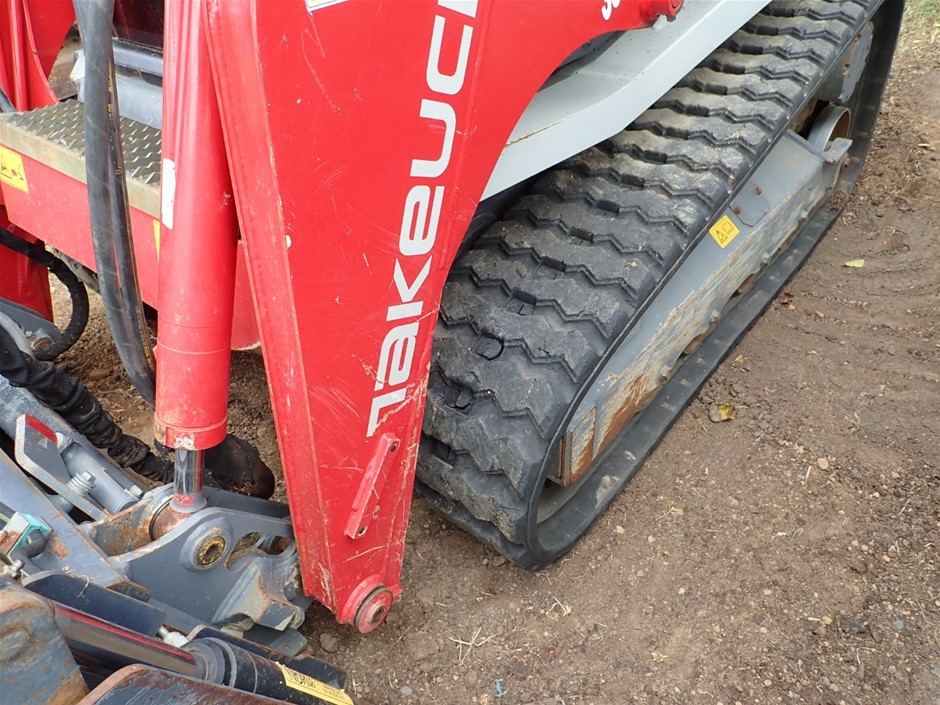 0.12 carat white round 4 diamond