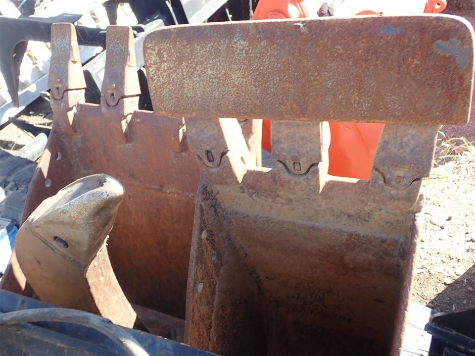 ROCKLAND Melbourne Double Spinner Wheel, 2 Piece Set, 20" & 28", Purple.