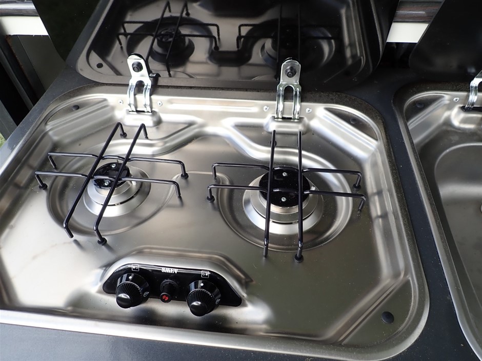 OZTRAIL Fast Frame 6 Person Tent - Fast Setup and Take Down, 1,500mm Waterh