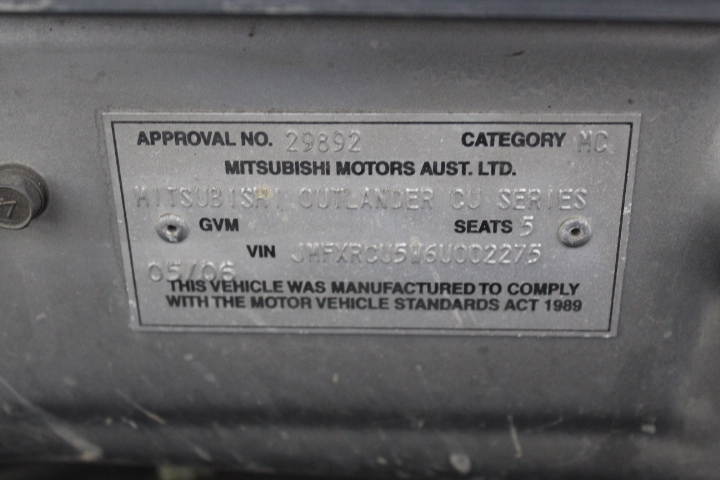 REMINGTON Aero 2000 Hair Dryer. NB: Damaged Box.