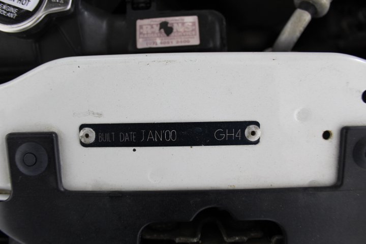 8-9mm Pearl & Swarovski Crystal & Initial Letter 'I' Charm Bracelet