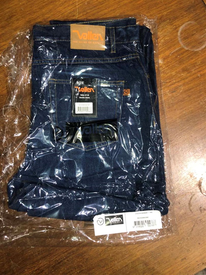 HUSKIMO Lightning Bolt Dog Coat, Olive, 46cm.