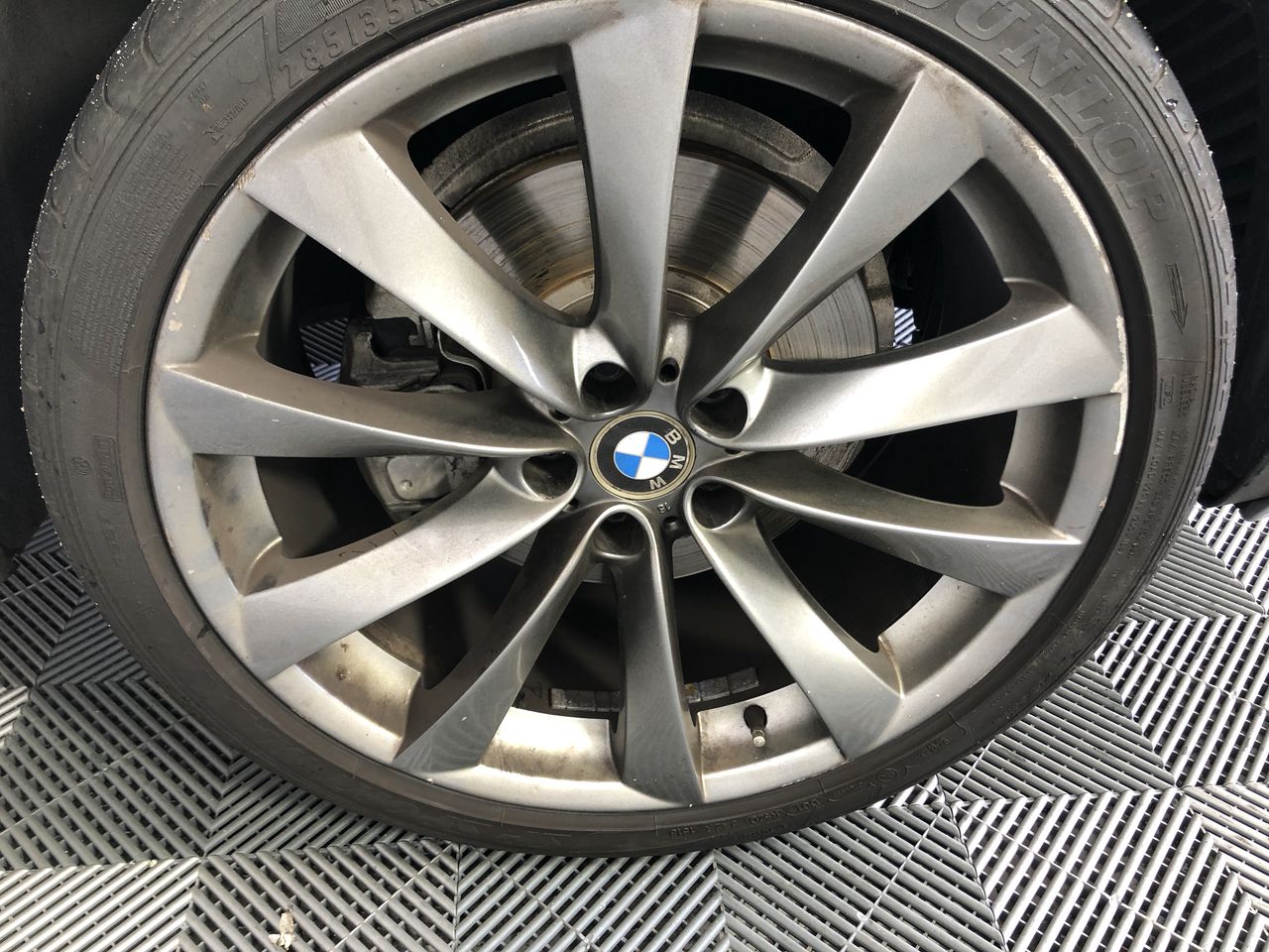 3 x CRAYOLA Giant Colouring Book, 18 Pages, Uni Creatures