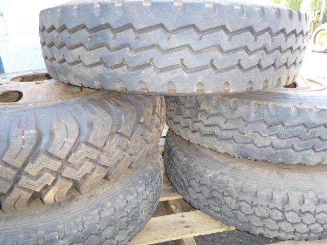 Omega Deluxe Ceiling Fan x2