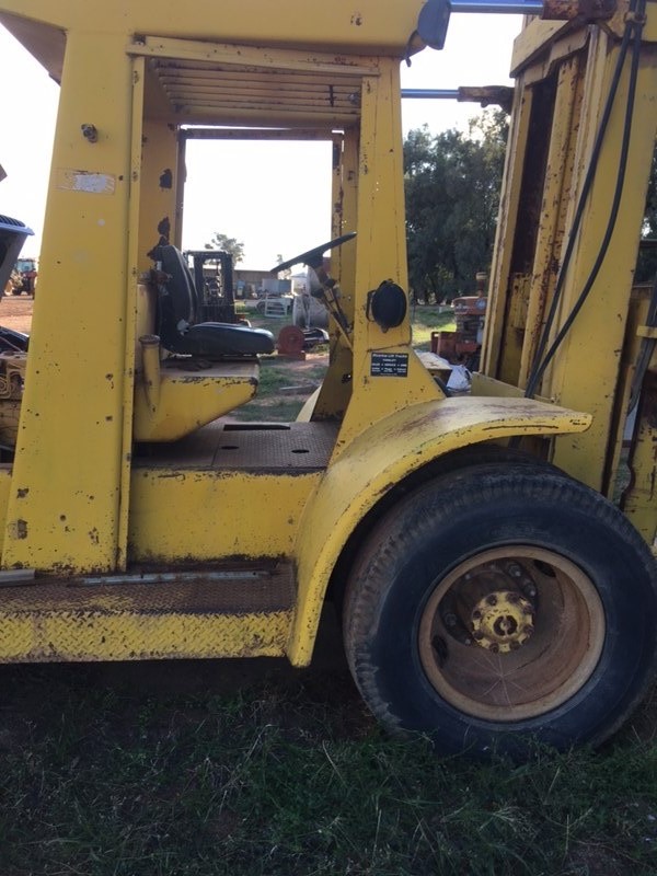 NUTRIBULLET Pro Plus Blender, 1200 Watts, Matte Black. NB: Slightly Damaged