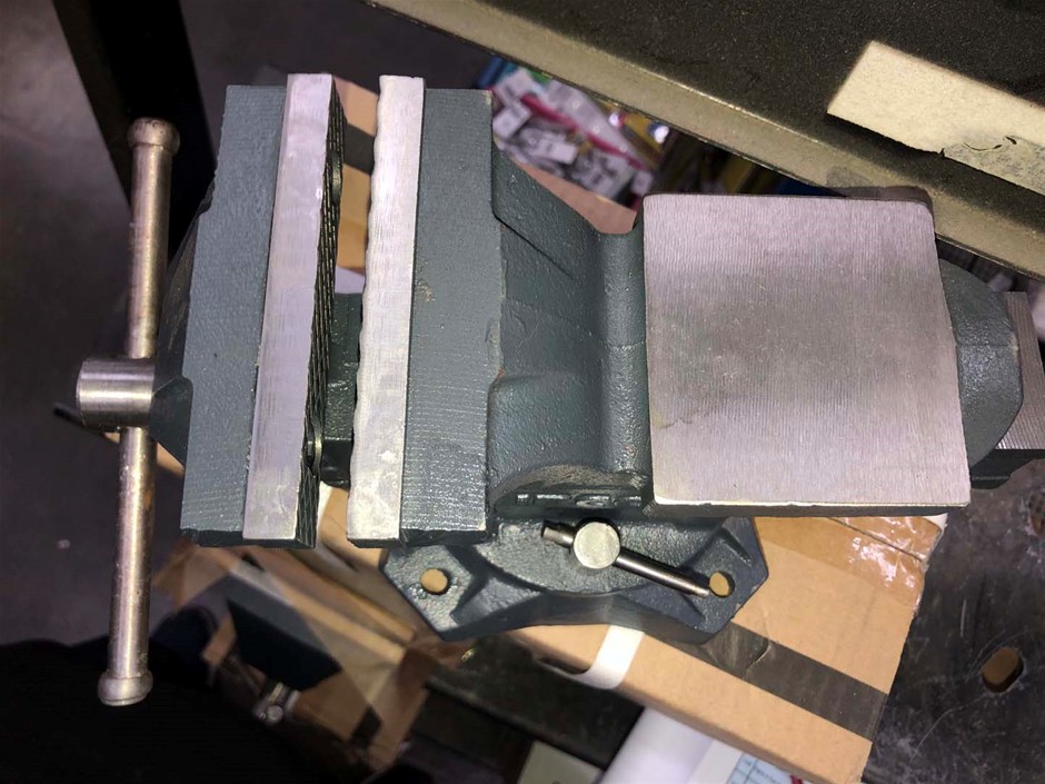 2016 UNC 50c HOLDEN HERITAGE COLLECTION HQ Kingwood COIN ON CARD