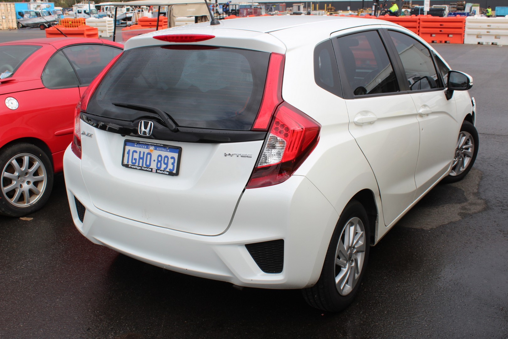 0.12 carat white round 4 diamond