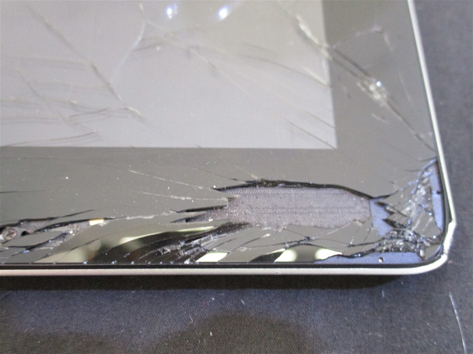 4.52 carat round mossainte ligh brown valuation $949