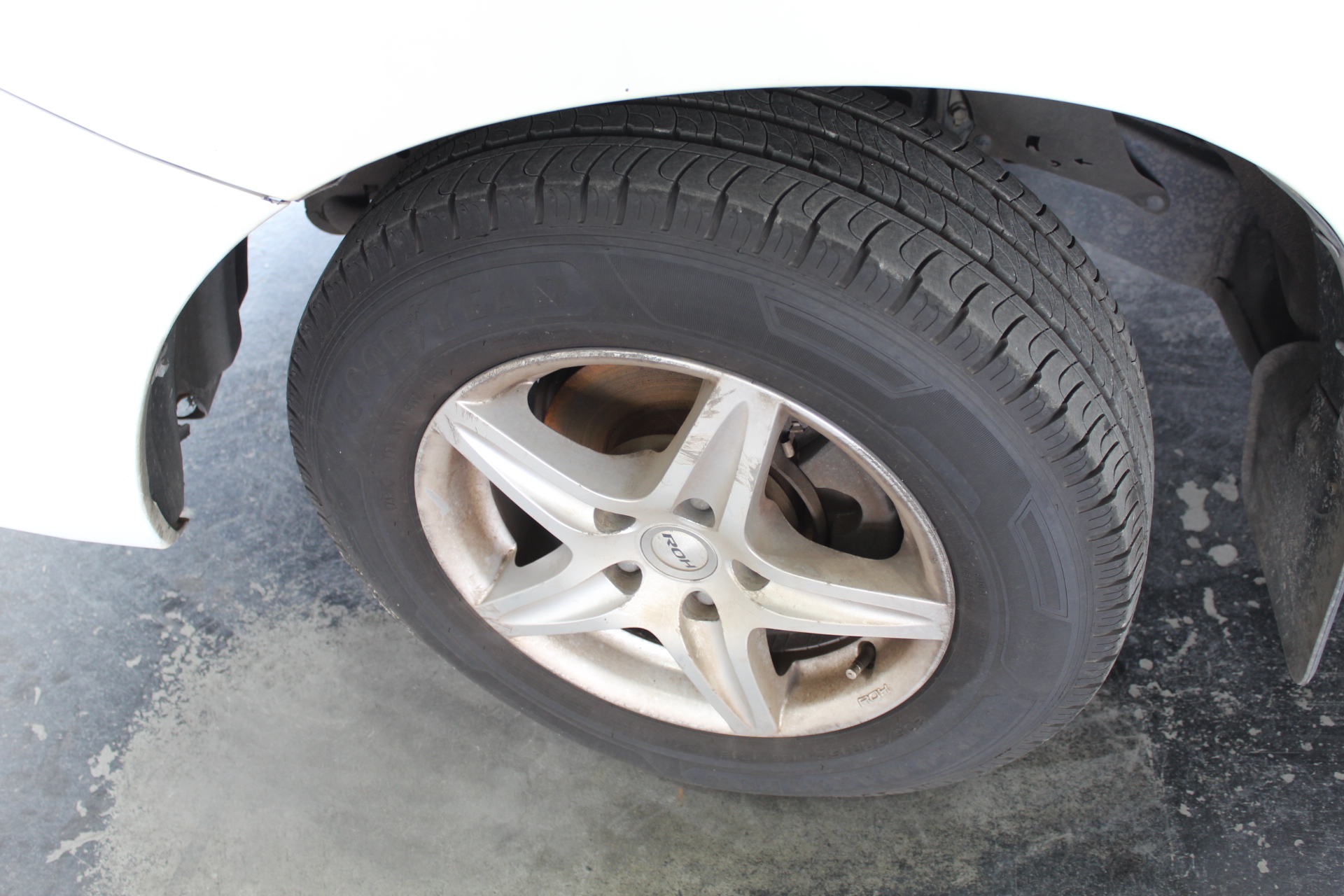 Assorted Food Grocery Products, Incl: ARNOTT'S, STARBUCKS & More. N.B: Dama