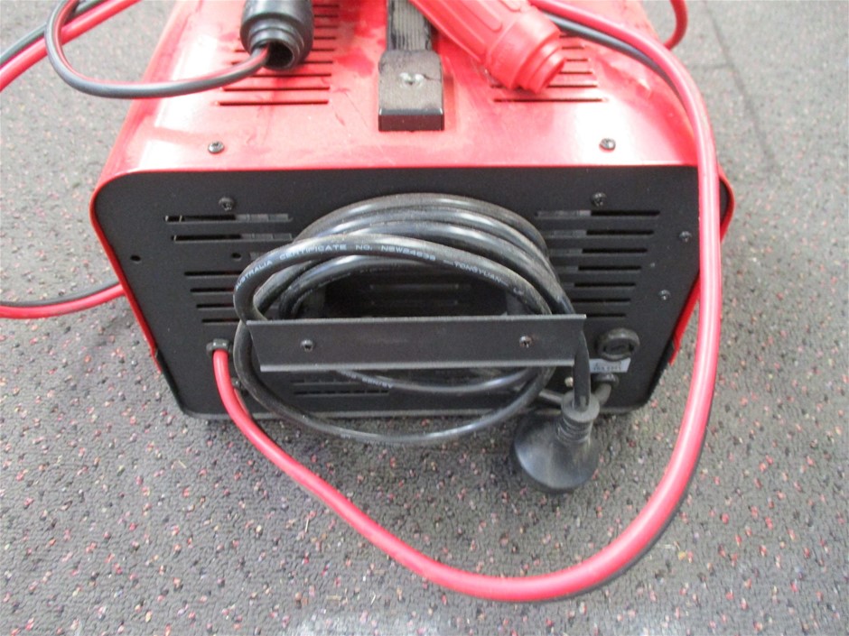 <p>Inflatable Paddle Boards x4</p>