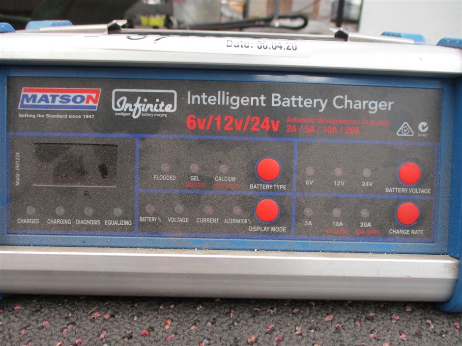 Pack of 2 x PHILIPS H8 Diamond Vision Headlight Globe.