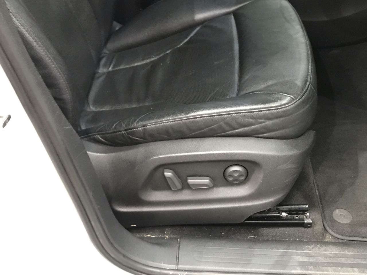 Elephant in the Room Buttery Chardonnay Bagnum 2024 (6x 1.5L) SA