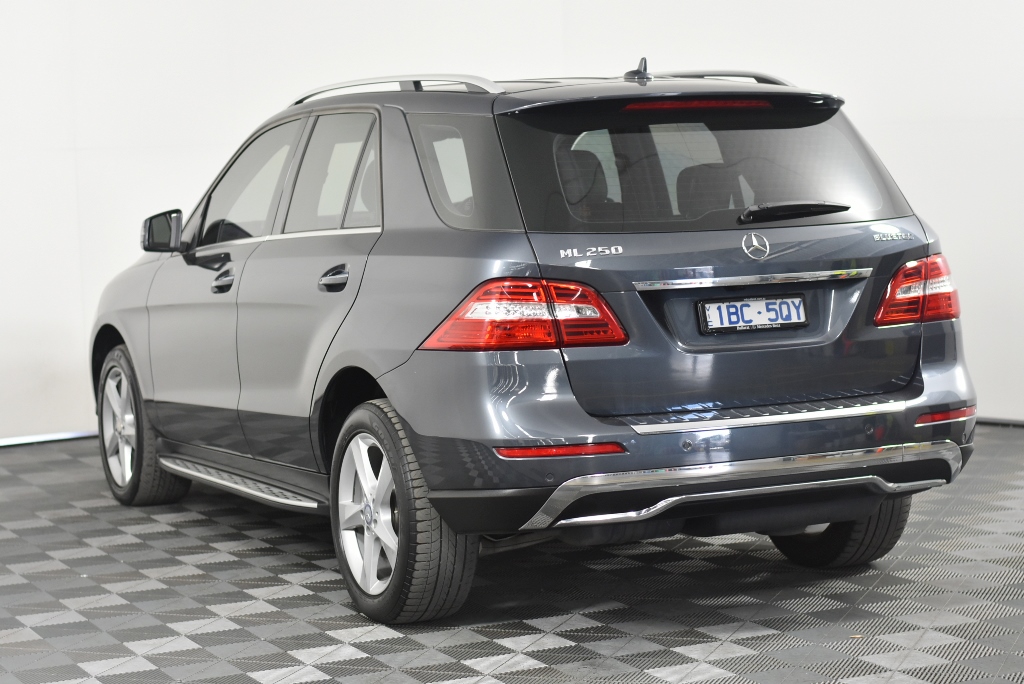 Night Merchant Vodka Lime And Soda Cans (24x 250mL) NSW